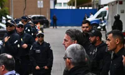 MP Militar Pede Perda de Patente de Bolsonaro por "Descaso a Preceitos Éticos" e Planejamento de Golpe
