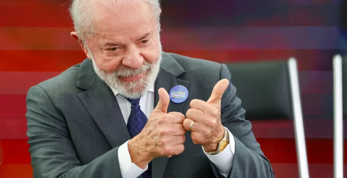Lula e Arthur Lira se Reúnem em Jantar na Granja do Torto: Fim da Tensão Institucional em Pauta, Gleisi Hoffmann Organiza Encontro Estratégico