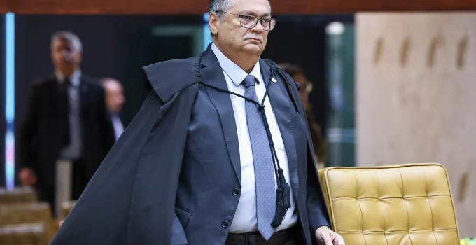 STF Valida Pena Mais Severa para Crimes Contra Honra de Chefes dos Poderes e Servidores Públicos