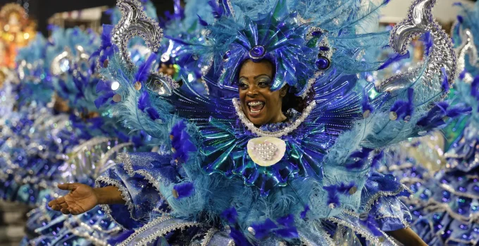 Carnaval de SP: Escola de Samba Tatuapé Usa Verba Pública para Defender MST em Enredo">Plantar para Colher