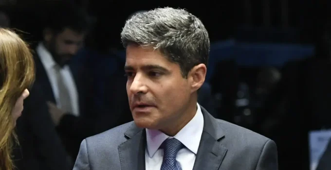 ACM Neto critica chapa pura do PT ao Senado e acusa traição ao PSD, citando crise com Rui Costa e Jaques Wagner