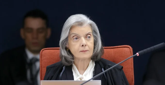 Cármen Lúcia vota contra gratificação por desempenho a aposentados do INSS, mudando o rumo de um benefício crucial