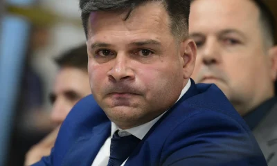 Moraes mantém prisão de ex-assessor de Bolsonaro e autoriza doutorado para ex-diretor da PRF