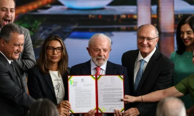 Congresso Debate Veto de Lula à Redução de Penas de 8 de Janeiro: 'Sem Anistia' em Xeque e Críticas ao STF Ganham Força