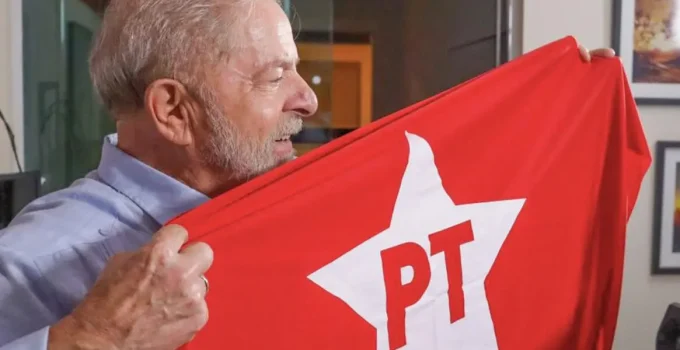 PT lança manifesto eleitoral 2026 com tom de ataque e articulações da "Bancada do Master" no Congresso
