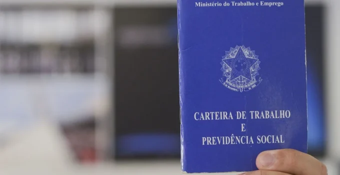 Reduzir Jornada de Trabalho para 36 Horas Mantendo Salário Pode Gerar Inflação e Desemprego, Alerta Especialista