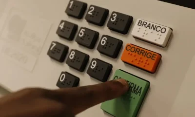 Voto Universal Inegociável: Por Que Evangélicos, Pobres e LGBTs São Essenciais Para a Democracia