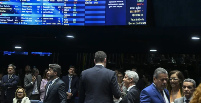 MPTCU Pede Suspensão de Licitação de R$ 90 Milhões do Senado para Comunicação em Meio a Críticas de Parlamentares