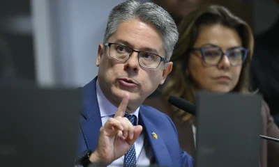 Senador Pede Afastamento de Toffoli do Caso Master e Nova Investigação sobre Relação com Dono do Banco