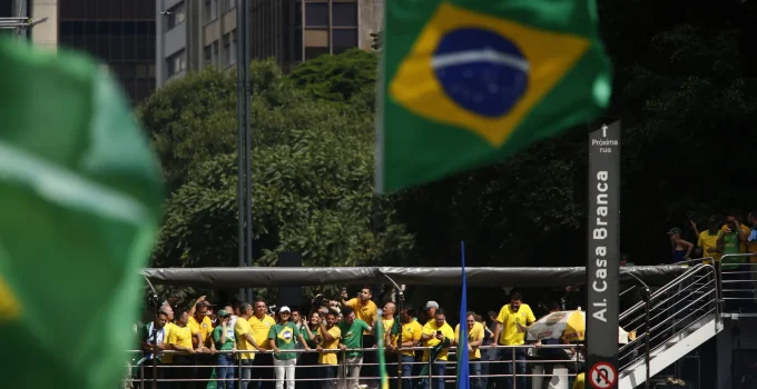 Oposição convoca ato "Fora Lula, Moraes e Toffoli" para 1º de Março em todo o Brasil, com foco em SP