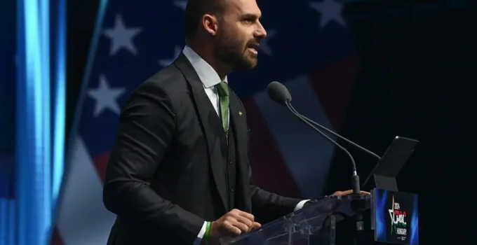 STF Recebe Denúncia: Eduardo Bolsonaro e Paulo Figueiredo Viram Réus por Coação em Processos Judiciais