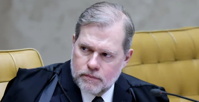 CPI do Crime Organizado: Toffoli na mira após carnaval por ligações com escândalo do Banco Master; irmãos também podem ser convocados