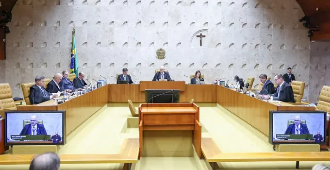 STF em Xeque: Inquéritos Supremos e a Crise do Estado de Direito no Brasil