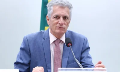 Justiça do DF obriga deputado petista a se retratar por fake news com IA sobre Bolsonaro, Daniel Vorcaro e Roberto Campos Neto