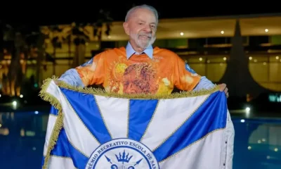 Desfile pró-Lula na Sapucaí: Risco de inelegibilidade e multa para a candidatura em ano eleitoral