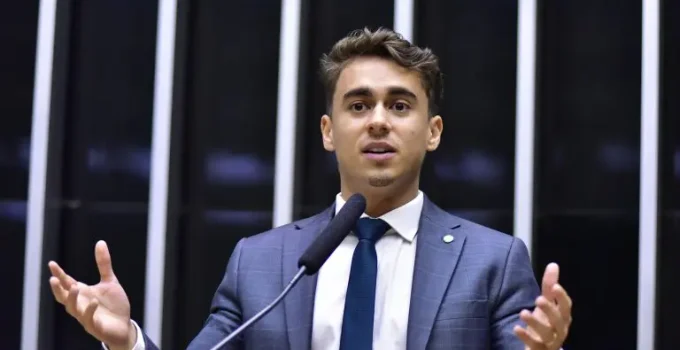 Nikolas Ferreira: A Estratégia Digital que Conquistou a Geração Z Conservadora no Brasil