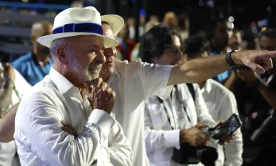 Direita Comemora Rebaixamento de Escola que Homenageou Lula na Sapucaí: "Brasil de Bem Celebra"