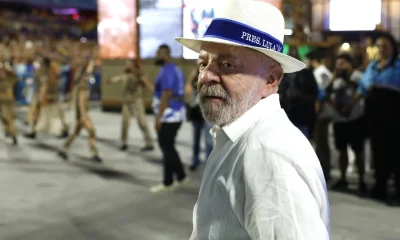 Carnaval do Rio: Acadêmicos de Niterói é rebaixada após polêmica homenagem a Lula e críticas a Bolsonaro