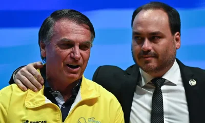 Carlos Bolsonaro expressa temor crescente pela saúde de Jair Bolsonaro: "abatido" e "sonolento"