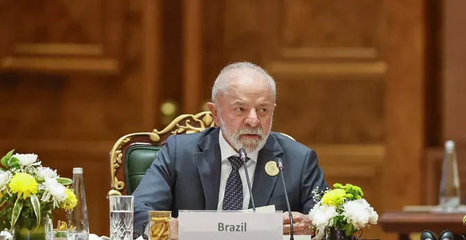 Lula na Índia: Presidente defende regulação global da IA na ONU e alerta para riscos à democracia e desigualdade