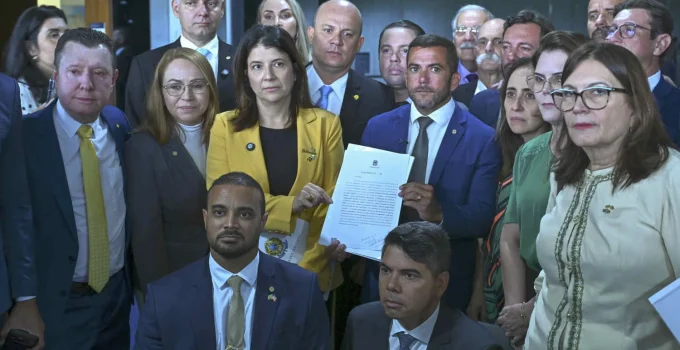 Escândalo Banco Master: Oposição Pressiona por Impeachment de Toffoli e Cria CPMI Mista Para Investigar Rombo Bilionário