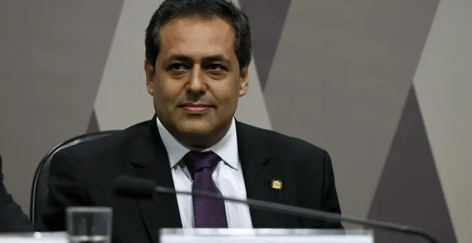 Moraes intima presidente da Unafisco para depor na PF após críticas ao STF e a operações da Receita