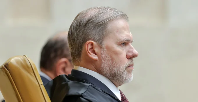 Toffoli e banqueiro Vorcaro: PF revela mais de uma dúzia de encontros entre 2023 e 2025 em meio a investigações do Banco Master