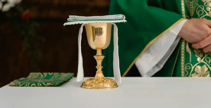 Liberdade Religiosa em Xeque: O Judiciário Invade o Púlpito e Patrulha a Fé no Brasil?