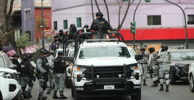 El Mencho: Morte de líder do CJNG causa caos no México com voos cancelados e alertas de embaixadas globais