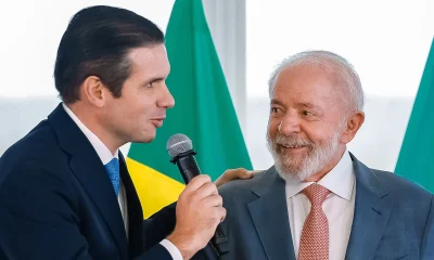 Hugo Motta usa agenda de Lula para blindar governo e superar crise política em ano eleitoral