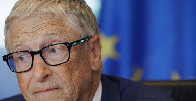 Bill Gates assume responsabilidade por ligações com Jeffrey Epstein e pede desculpas a funcionários da Fundação Gates