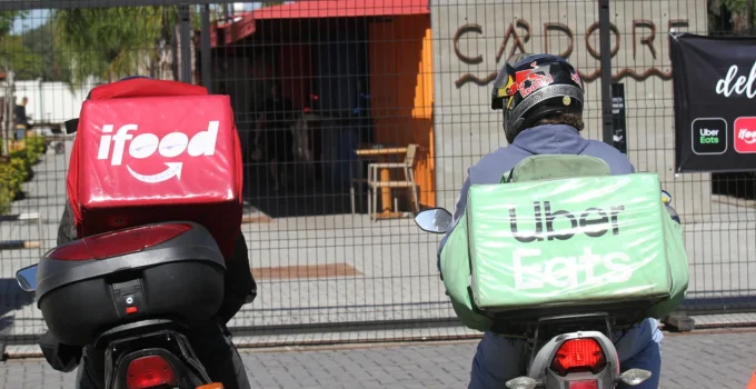 Além da Uberização: Por que o Brasil Precisa de um Marco Próprio para o Trabalho em Plataformas?