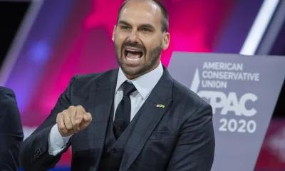 Eduardo Bolsonaro chama chefes da PF de "bajuladores de tiranos" e promete lutar por cargo de escrivão nos EUA