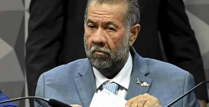 Relator da CPMI do INSS Pede Quebra de Sigilo de Carlos Lupi Após Citações em Delações Premiadas