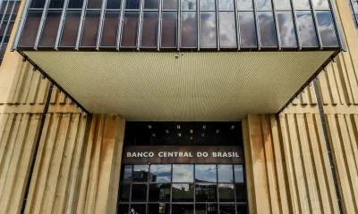 Guerra de Poder: Liquidação do Banco Master Expõe Choque entre BC, STF e Congresso