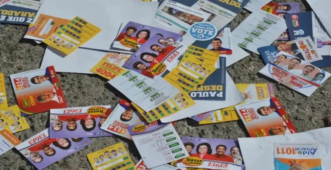 Explosão de Partidos: Como "Partido do Autista", "Afro-Brasileiro" e "Neossocialista" Buscam Voto e Fundo Público