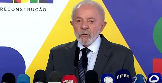 Governo Lula veta acesso a cartas trocadas com líderes mundiais, alegando 'sigilo eterno' e caráter pessoal