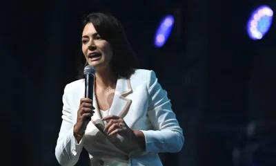 Bolsonaro Lamenta Críticas da "Própria Direita" a Michelle em Carta Manuscrita e Pede União: "Da nossa união o futuro do Brasil"