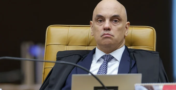 Brasil de Moraes: Prisões Domiciliares em Massa Levantam Dúvidas Sobre Risco de Fuga e Princípios Constitucionais