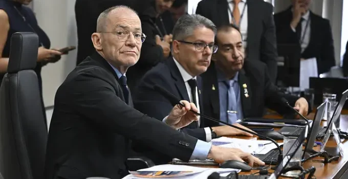 Prisão de Daniel Vorcaro Paralisa CPI do Crime Organizado: STF Concede Habeas Corpus e Sessão é Cancelada