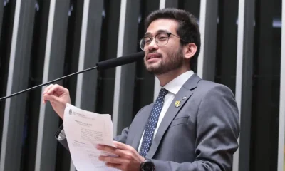 Kim Kataguiri pede convocação de Alexandre de Moraes para depor na CPMI do INSS após mensagens vazadas