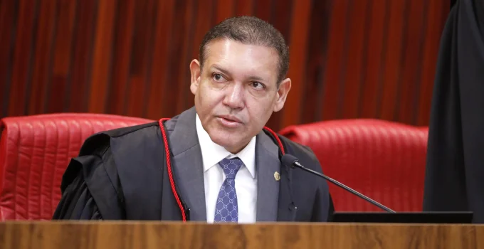 O Temor da Oposição: Inquérito das Fake News e o Risco de um "TSE Paralelo" nas Eleições de 2026
