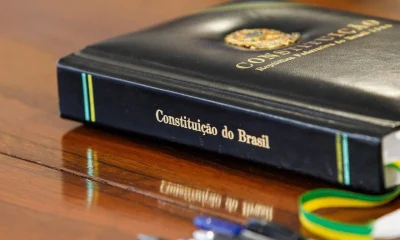 Poderes em Conflito: STF Desafia Constituição e Gera Insegurança Jurídica, Alertam Juristas