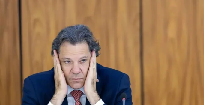 Haddad de Saída: Legado de Mais Impostos, Gastos e Dívida Explosiva sob o Comando da Fazenda