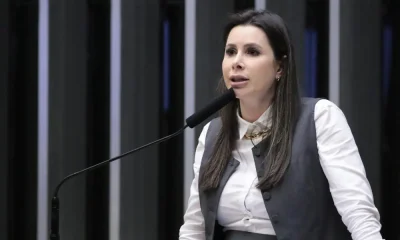 Deputada Carol De Toni Pede Explicações de Alexandre de Moraes sobre Mensagens com Empresário do Caso Banco Master na CCJ