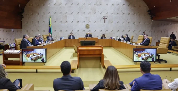 Escândalo Master Abala STF: Confiança em Toffoli e Moraes Dispara, Pesquisas Datafolha e Quaest Revelam Desconfiança Geral