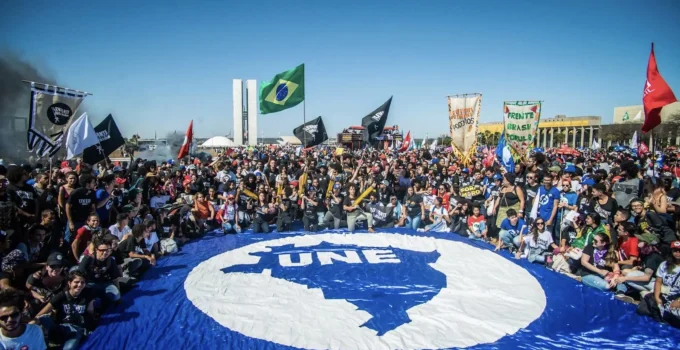 UNE: Captura de Maduro nos EUA Viola Direito Internacional e Soberania Venezuelana