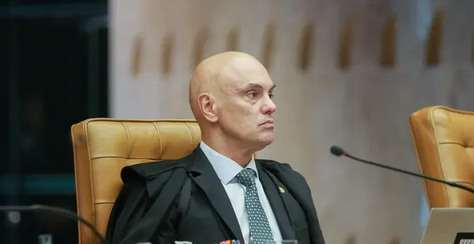 Fachin e Gilmar exaltam Moraes em "homenagem" e omitem ligações com Daniel Vorcaro, investigado por fraude bilionária