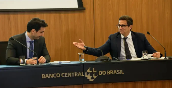 Galípolo e Campos Neto convocados pela CPMI para explicar participação do Banco Central em fraudes de consignados