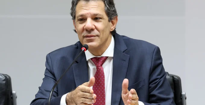Haddad confirma pré-candidatura ao Governo de SP com apoio de Lula: "Entro para ganhar"